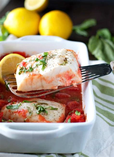4-ingredient-baked-fish-with-tomato-basil-sauce-the image