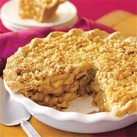 gluten-free-apple-pie-with-crumble-topping image