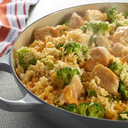 velveeta-one-pot-cheesy-chicken-and-broccoli-rice image