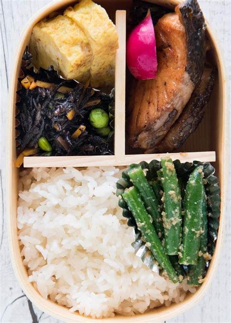 bento-box-teriyaki-salmon-bento-recipetin-japan image