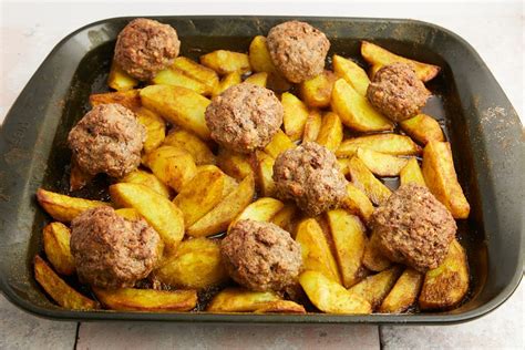 meatballs-and-potatoes-a-traditional-and-delicious image