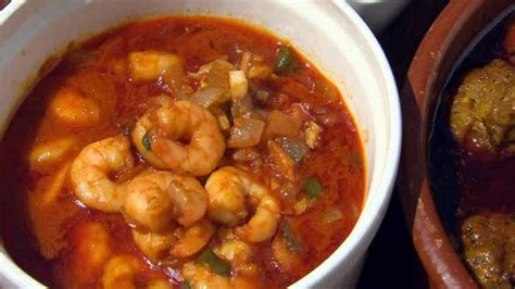 spanish-garlic-prawns-recipe-bbc-food image