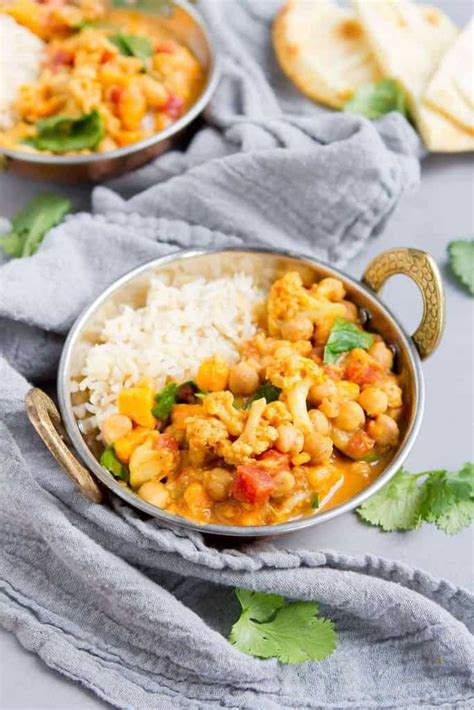 vegan-chickpea-curry-slow-cooker-easy-dinner image