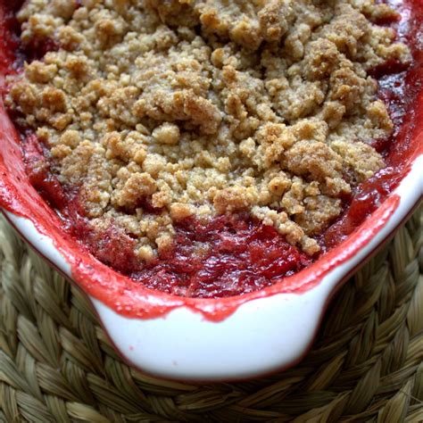 strawberry-and-almond-crumble-gluten-free image
