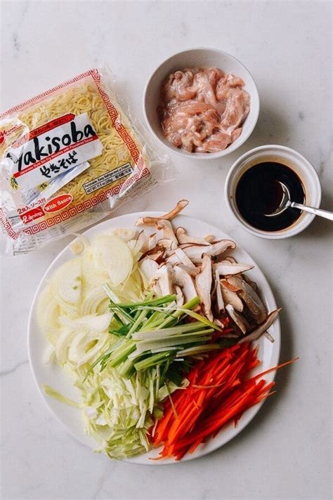 chicken-yakisoba-a-quick-authentic-japanese image