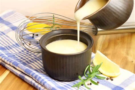 how-to-make-veloute-sauce-in-three-easy-steps image