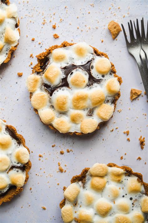 easy-mini-smores-pies-the-fit-peach image
