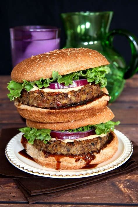 vegan-mushroom-pecan-burgers-recipe-vegan-in-the image