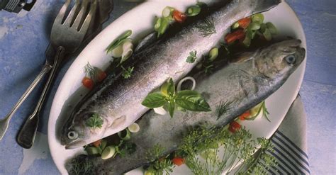 trout-stuffed-with-herbs-and-garlic-recipe-eat-smarter image