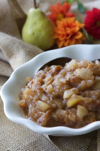 crockpot-pear-applesauce-recipe-with-ginger-slow image
