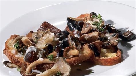 wild-mushroom-crostini-recipe-bon-apptit image