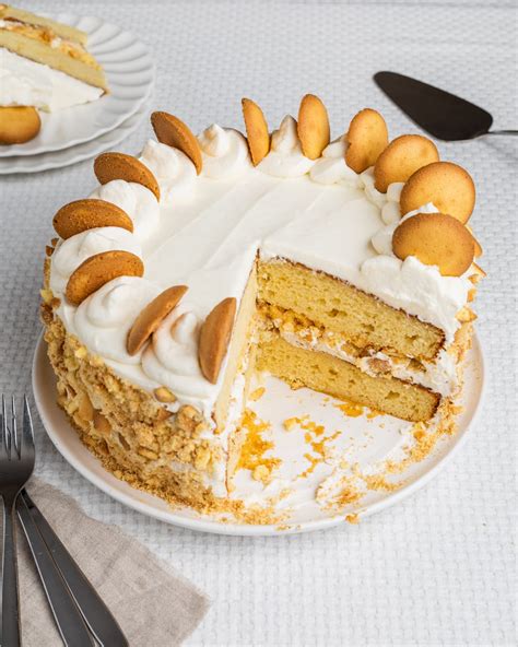 banana-pudding-cake-recipe-with-vanilla-wafers-kitchn image