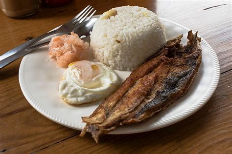 6-most-popular-filipino-rice-dishes-tasteatlas image