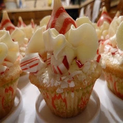 secret-kiss-cupcakes-completerecipescom image