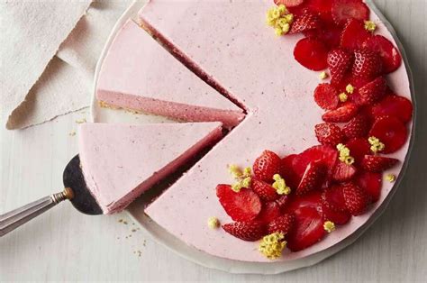 strawberry-cream-shortbread-recipe-king-arthur-baking image