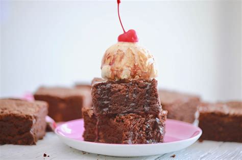 full-batch-microwave-brownie-recipe-bigger-bolder image