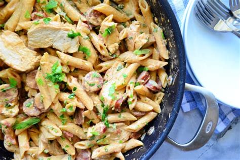 one-pot-cajun-chicken-pasta-recipe-food-fanatic image