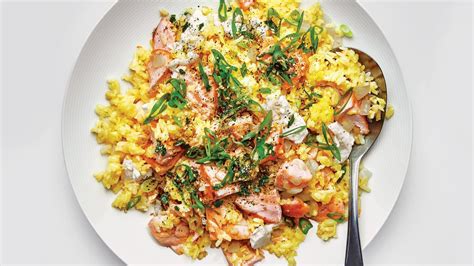 golden-fried-rice-with-salmon-and-furikake-the image