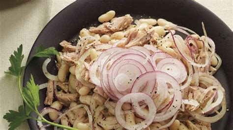 tuna-white-bean-and-red-onion-salad-recipe-bon image
