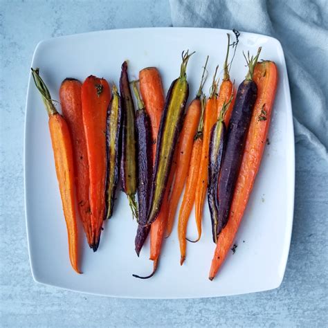 roasted-carrots-with-honey-and-thyme-casual-foodist image