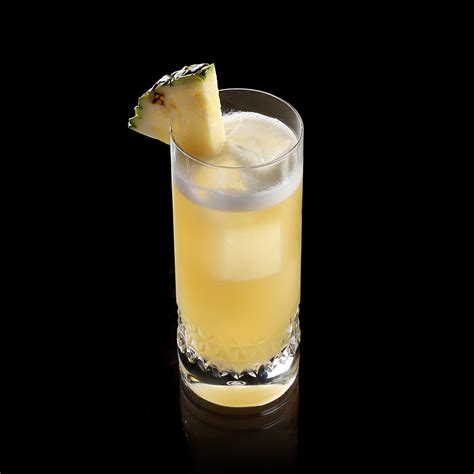 pineapple-fizz-cocktail-recipe-diffords-guide image