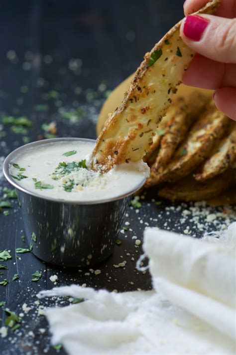crispy-parmesan-fries-with-roasted-garlic-aioli-with image