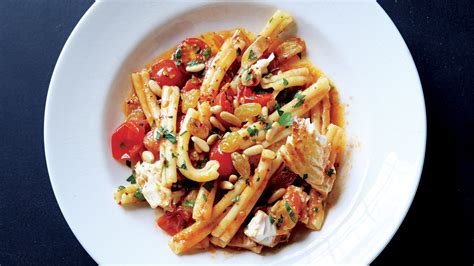 30-minute-swordfish-pasta-with-tomato-sauce-yes image