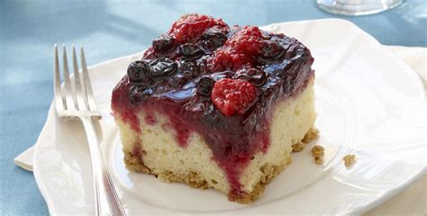 robinhood-berry-upside-down-cake image