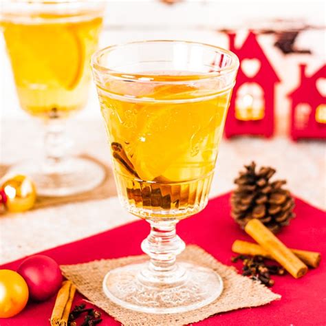 spiced-mulled-cider-the-perfect-winter-punch-fuss image