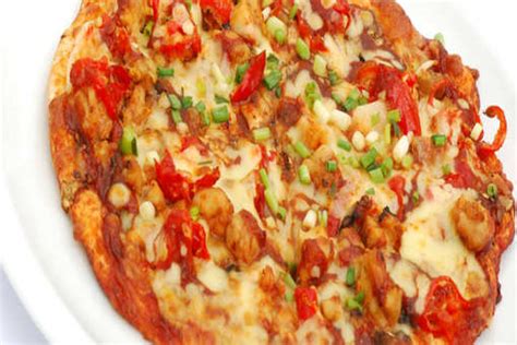 spicy-chicken-pizza-recipe-the-times-group image