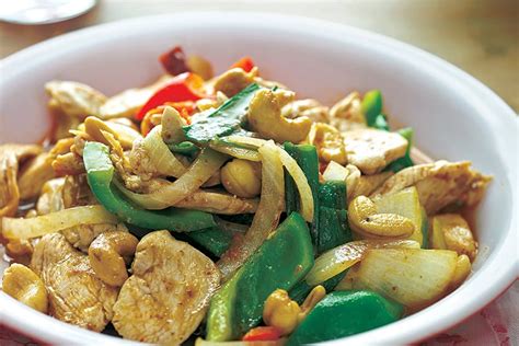 stir-fried-chicken-with-cashews-canadian-living image