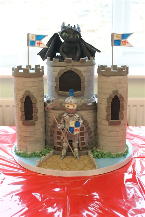 knights-castle-birthday-cake-renshaw-baking image