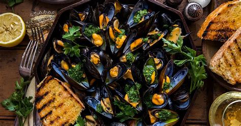 traeger-smoked-mussels-by-dennis-the-prescott image