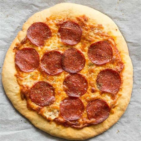 fathead-pizza-crust-no-yeast-the-big-mans-world image