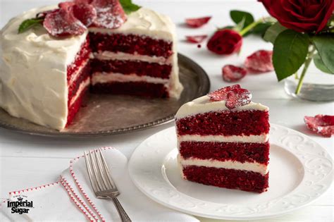 signature-red-velvet-cake-imperial-sugar image