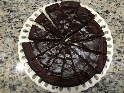 decadent-gluten-free-chocolate-cake-at-the-captain image