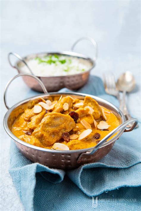 chicken-pasanda-a-creamy-chicken-curry-greedy image