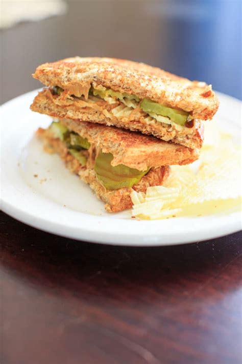 peanut-butter-pickles-and-potato-chips-sandwich image