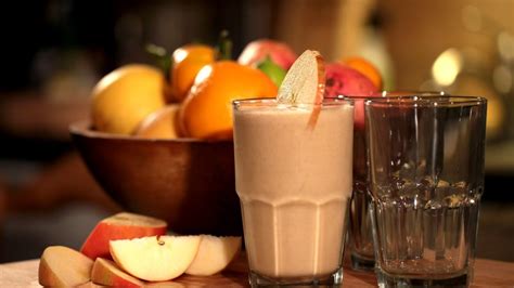 apple-and-banana-smoothiehealthy-and-nutritional image