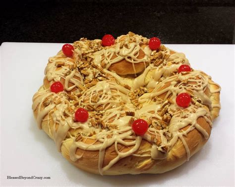 holiday-braided-bread-ring-blessed-beyond-crazy image