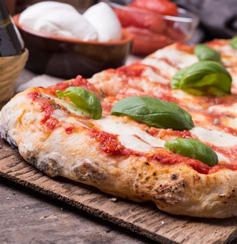 italian-pizza-authentic-recipe-food-and-travel-magazine image