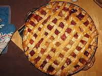 rhubarb-pie-wikipedia image