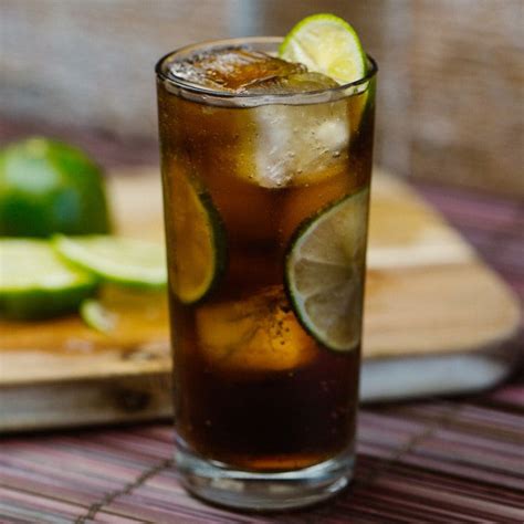 cuba-libre-cocktail-recipe-liquorcom image