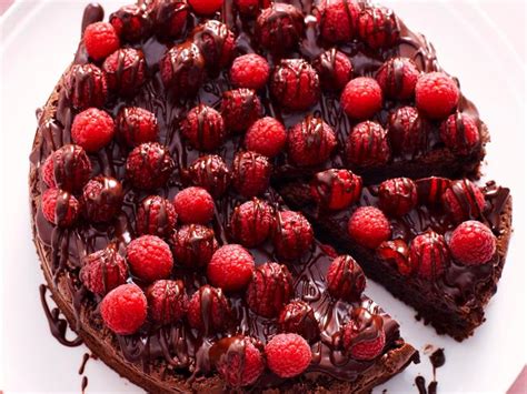 15-chocolate-christmas-cake-recipes-australian image