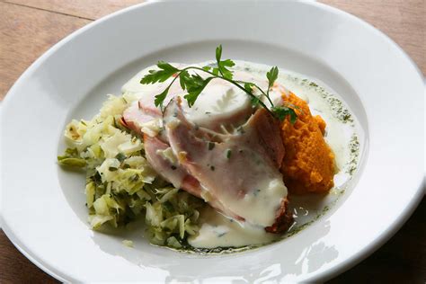 bacon-and-cabbage-a-delicious-traditional-irish image