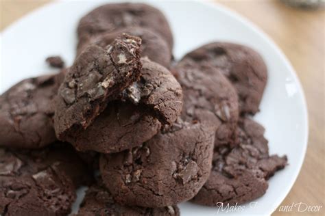 after-dinner-mint-chocolate-cookies-makes-bakes image