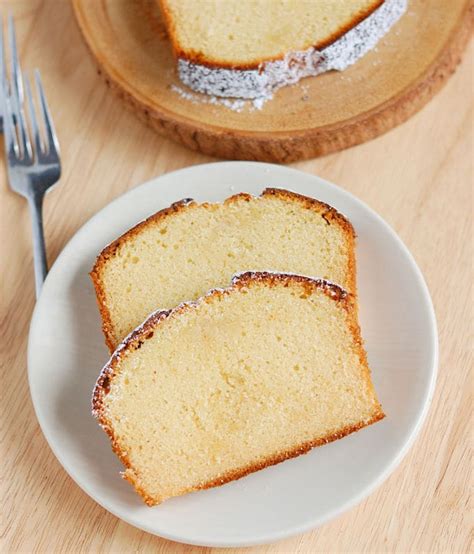 absolutely-perfect-honey-pound-cake-baking-sense image