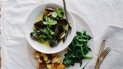 curried-mussels-recipe-bon-apptit image