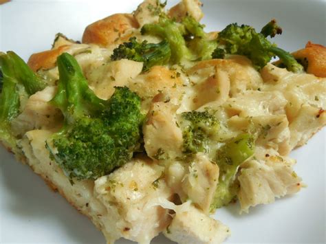 cheesy-chicken-broccoli-alfredo-bubble-up-drizzle image