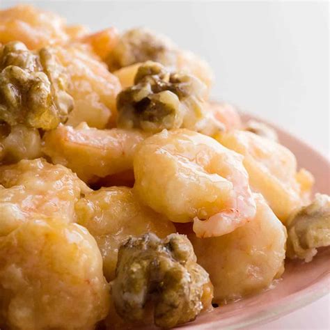 honey-walnut-shrimp-recipe-chinese-new-years image